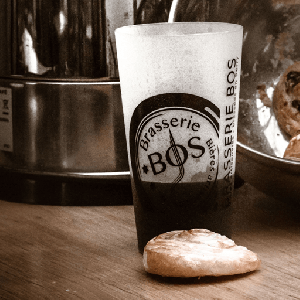 Verre de bière artisanale Brasserie Bos à Bourges